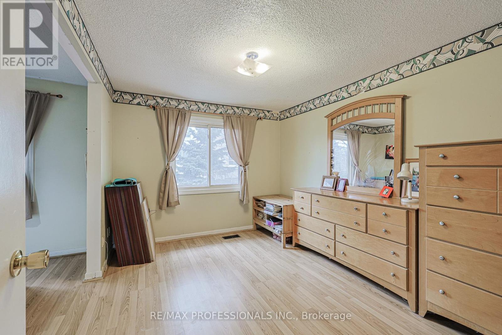 24 Permfield Path, Toronto, Ontario  M9C 4Y5 - Photo 25 - W12896148