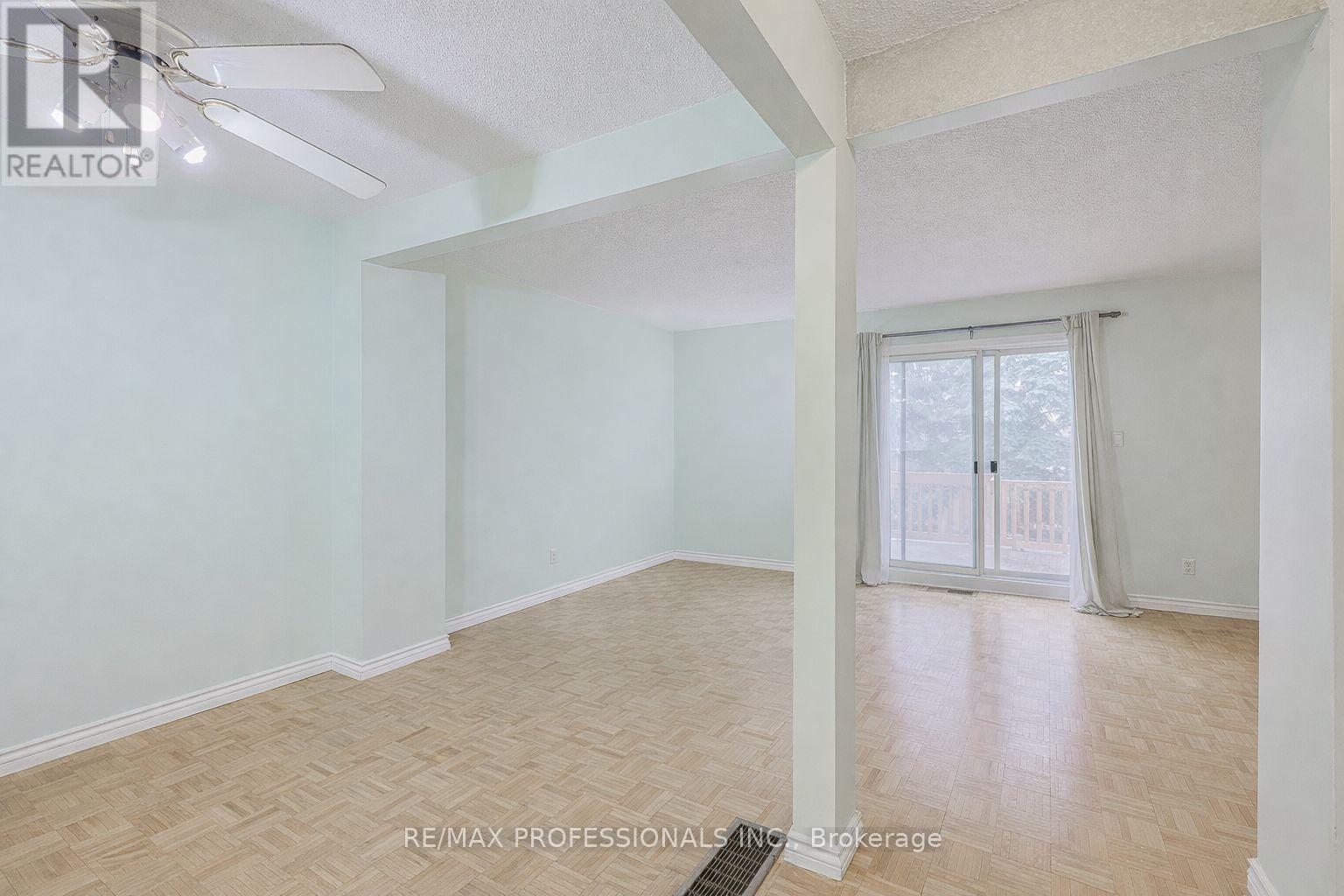 24 Permfield Path, Toronto, Ontario  M9C 4Y5 - Photo 6 - W12896148