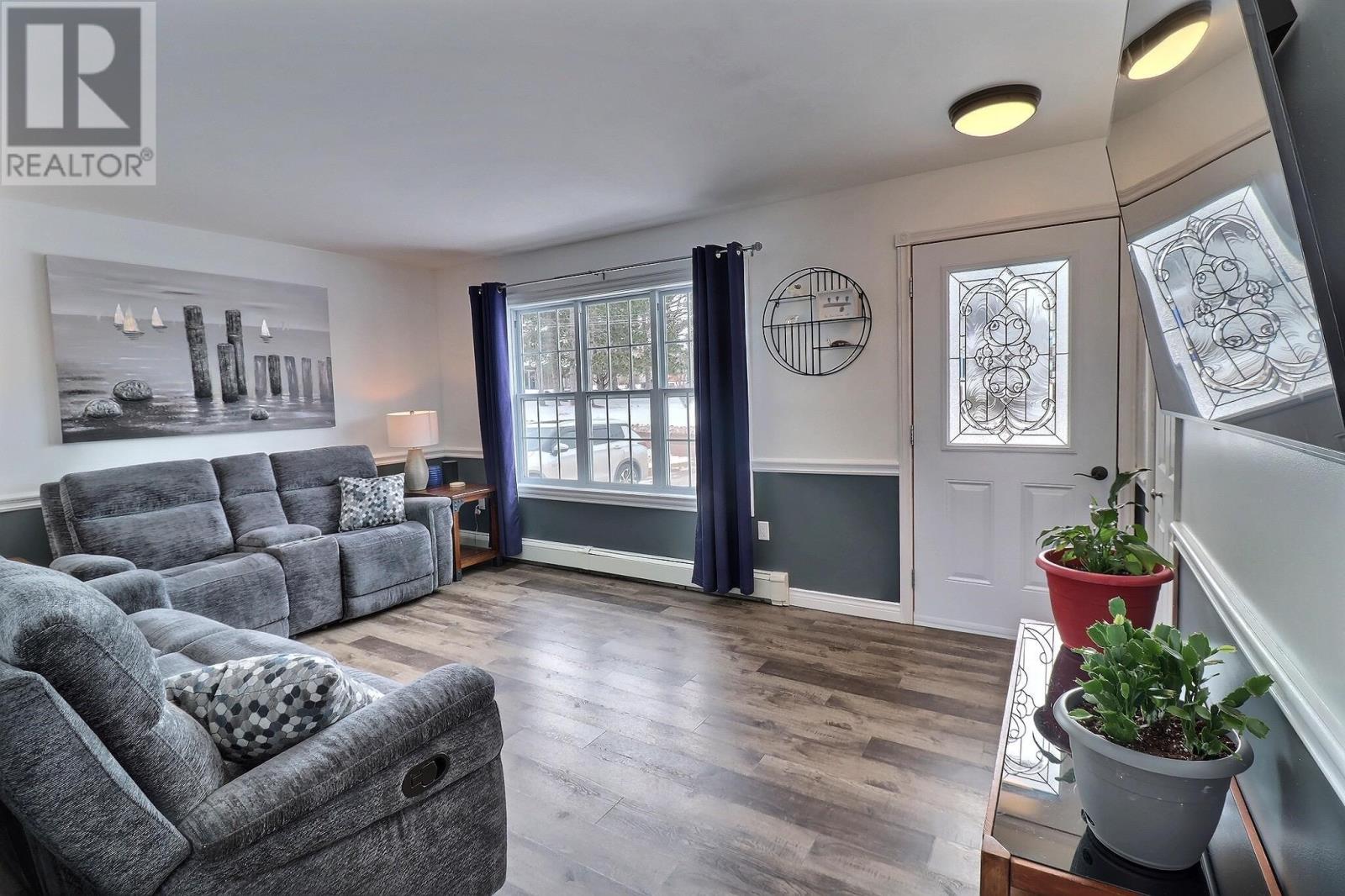 51 South Main Street, Mount Stewart, Prince Edward Island  C0A 1T0 - Photo 14 - 202604844