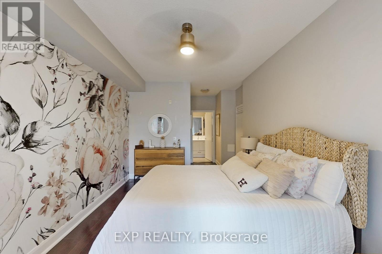 201 - 2470 Prince Michael Drive, Oakville (Jc Joshua Creek), Ontario  L6H 0G9 - Photo 18 - W12896178