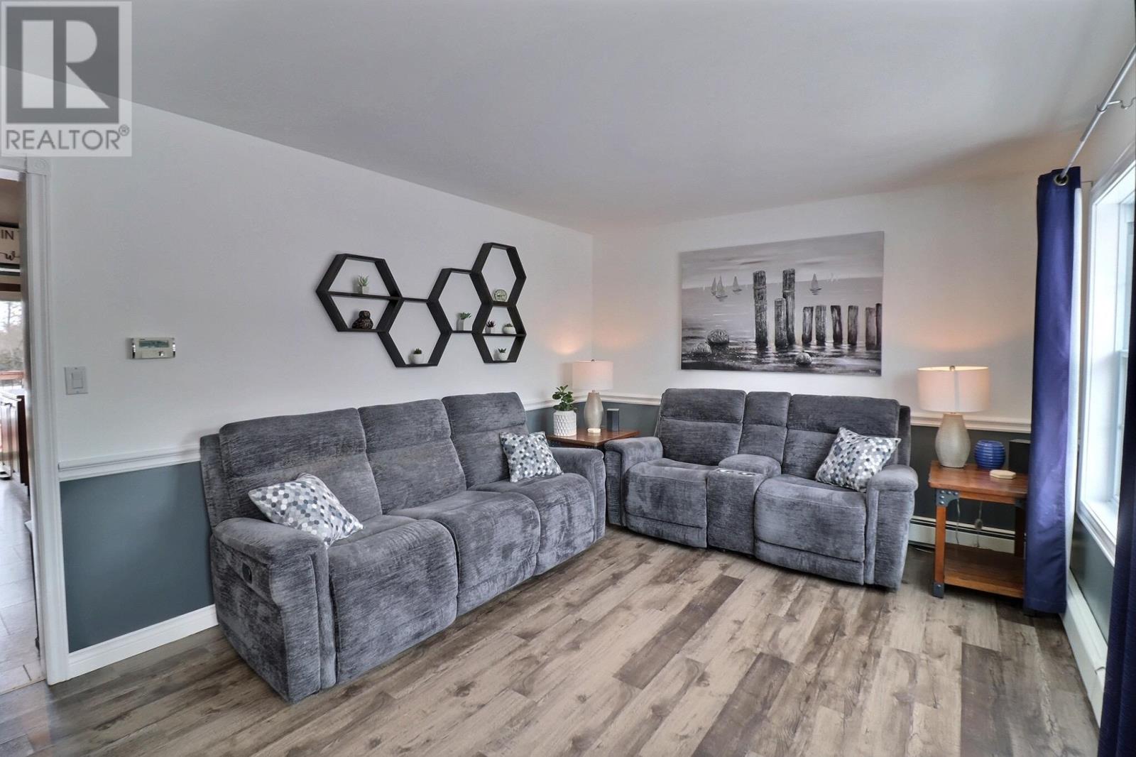 51 South Main Street, Mount Stewart, Prince Edward Island  C0A 1T0 - Photo 15 - 202604844