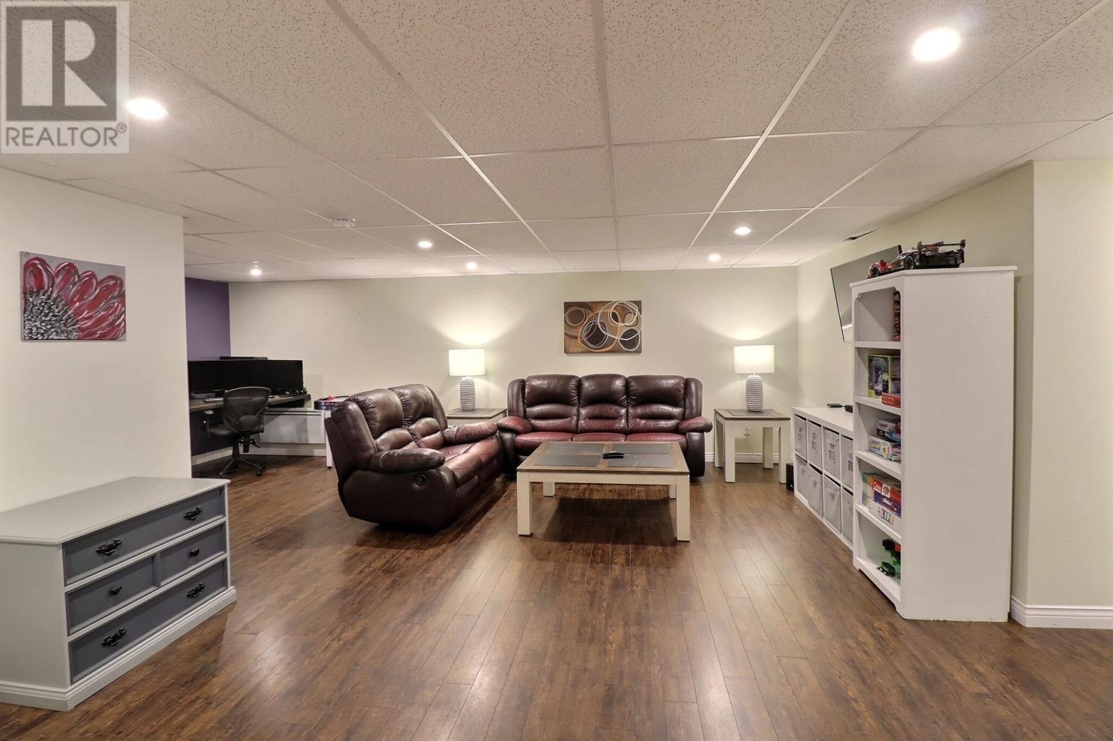 51 South Main Street, Mount Stewart, Prince Edward Island  C0A 1T0 - Photo 17 - 202604844