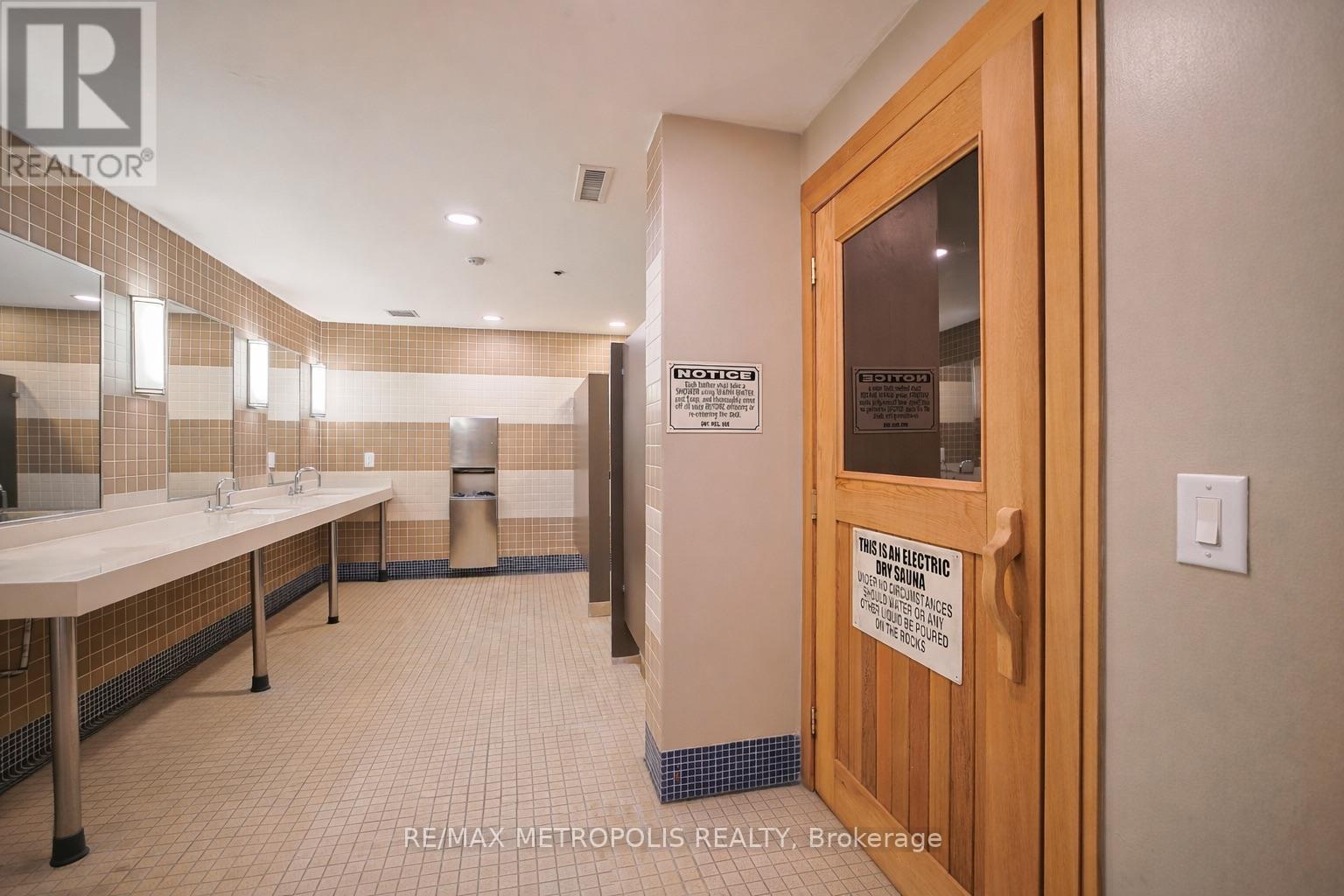 Ph16 - 1070 Sheppard Avenue W, Toronto, Ontario  M3J 0G8 - Photo 19 - W12896202