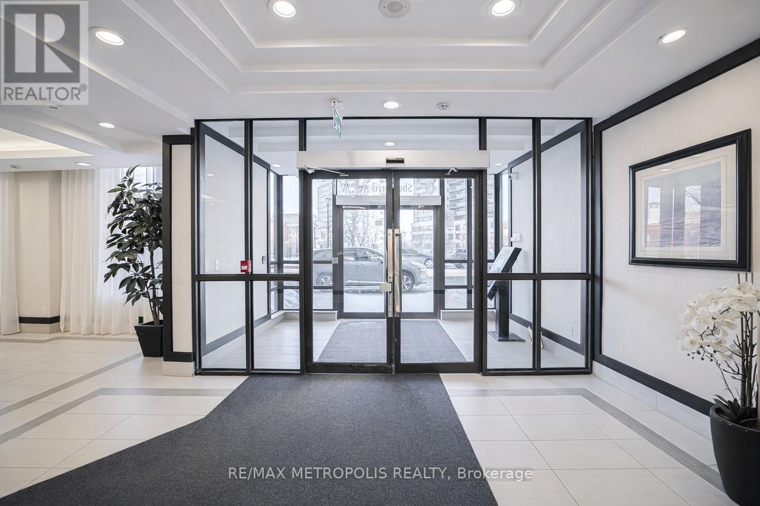 Ph16 - 1070 Sheppard Avenue W, Toronto, Ontario  M3J 0G8 - Photo 2 - W12896202