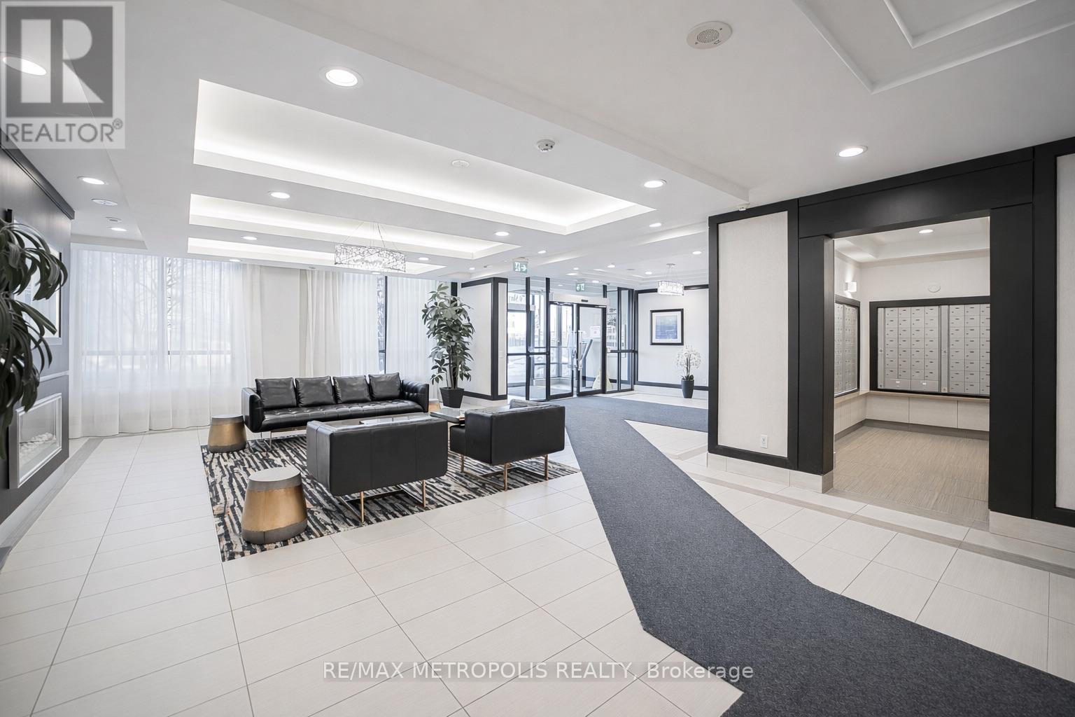 Ph16 - 1070 Sheppard Avenue W, Toronto, Ontario  M3J 0G8 - Photo 3 - W12896202