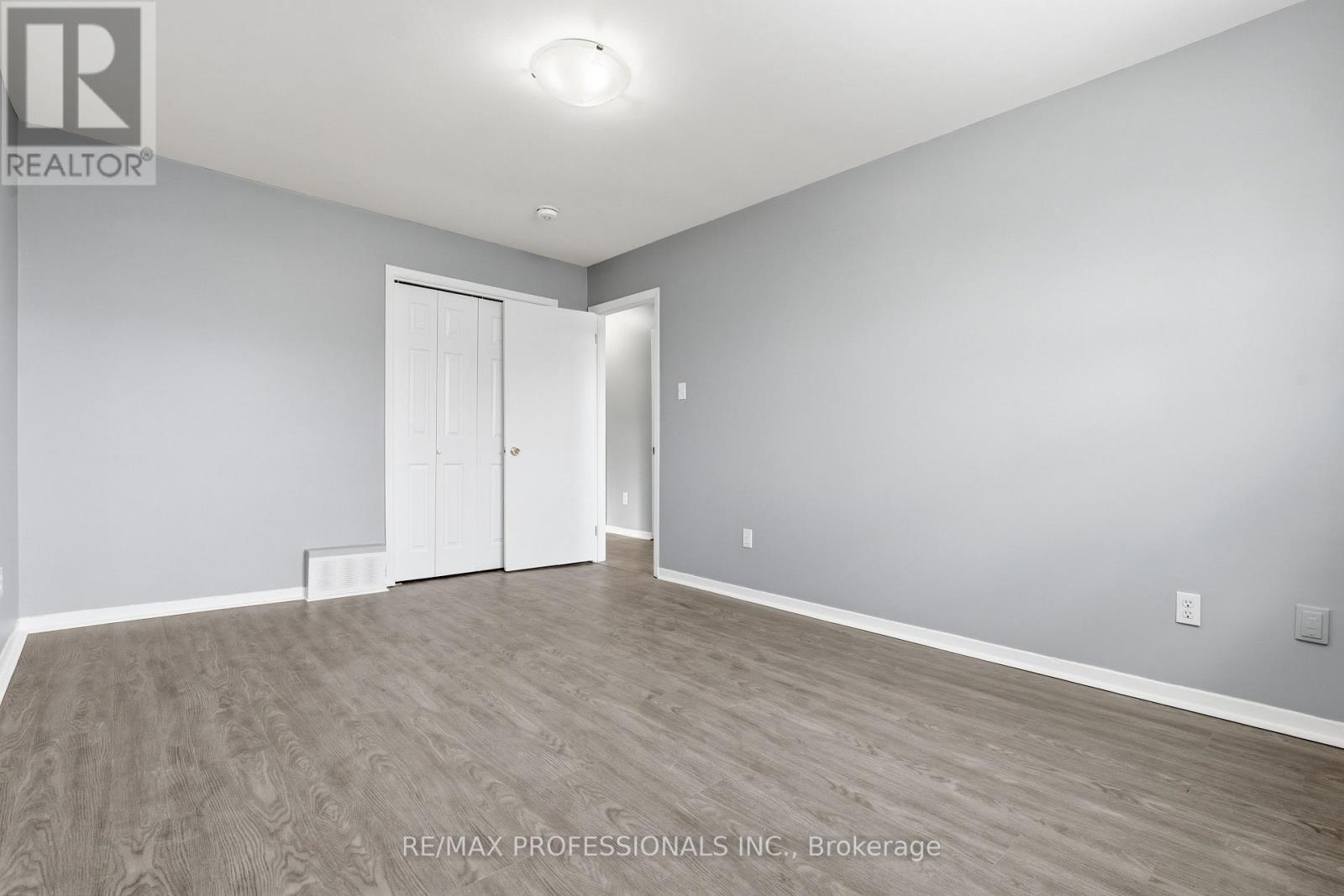 3335 Delfi Road, Mississauga, Ontario  L5L 1S1 - Photo 18 - W12896224