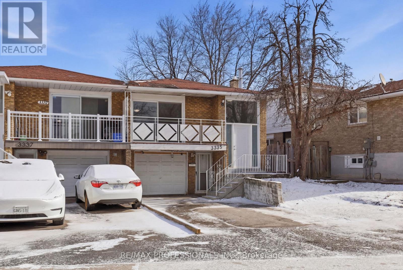 3335 Delfi Road, Mississauga, Ontario  L5L 1S1 - Photo 3 - W12896224