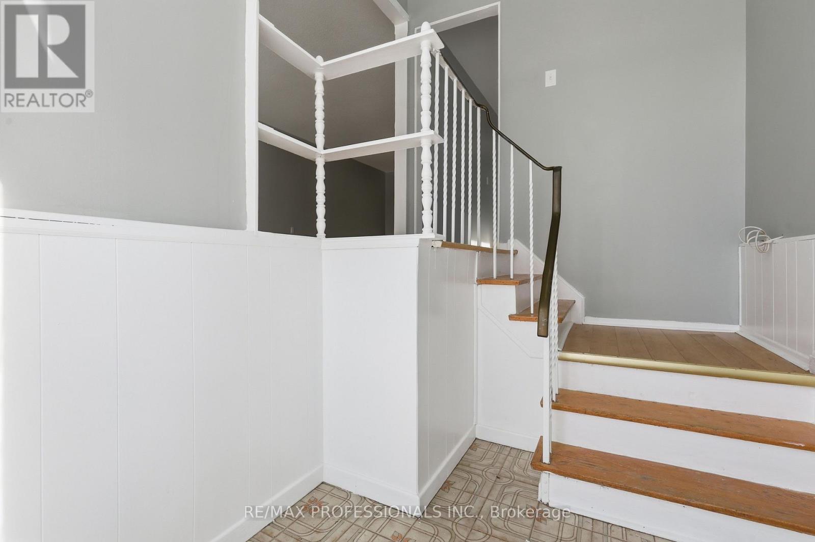 3335 Delfi Road, Mississauga, Ontario  L5L 1S1 - Photo 6 - W12896224