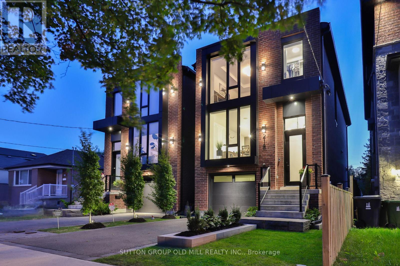 216 DELTA STREET, toronto (alderwood), Ontario