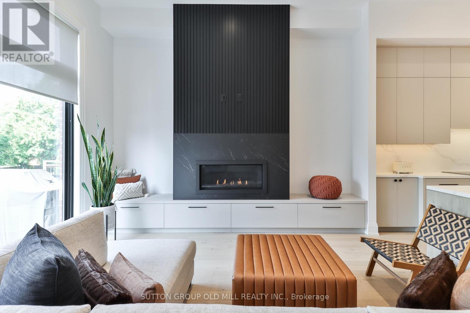 216 Delta Street, Toronto (Alderwood), Ontario  M8W 4E6 - Photo 20 - W12896228