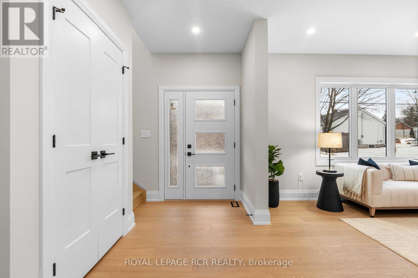 7 Henry Street, Orangeville, Ontario  L9W 1R6 - Photo 3 - W12896240