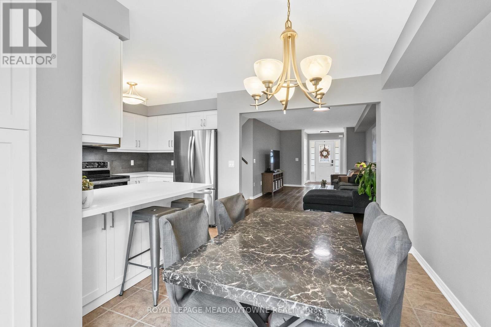 356 Bussel Crescent, Milton, Ontario  L9T 0W5 - Photo 14 - W12896246