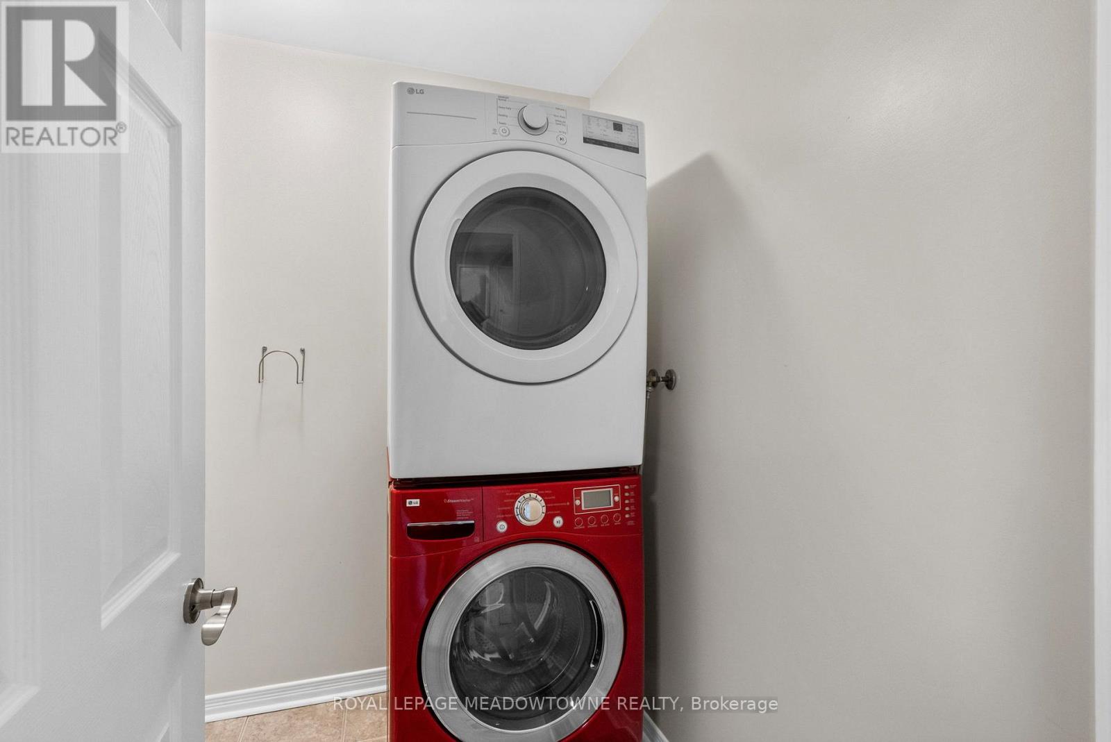 356 Bussel Crescent, Milton, Ontario  L9T 0W5 - Photo 16 - W12896246