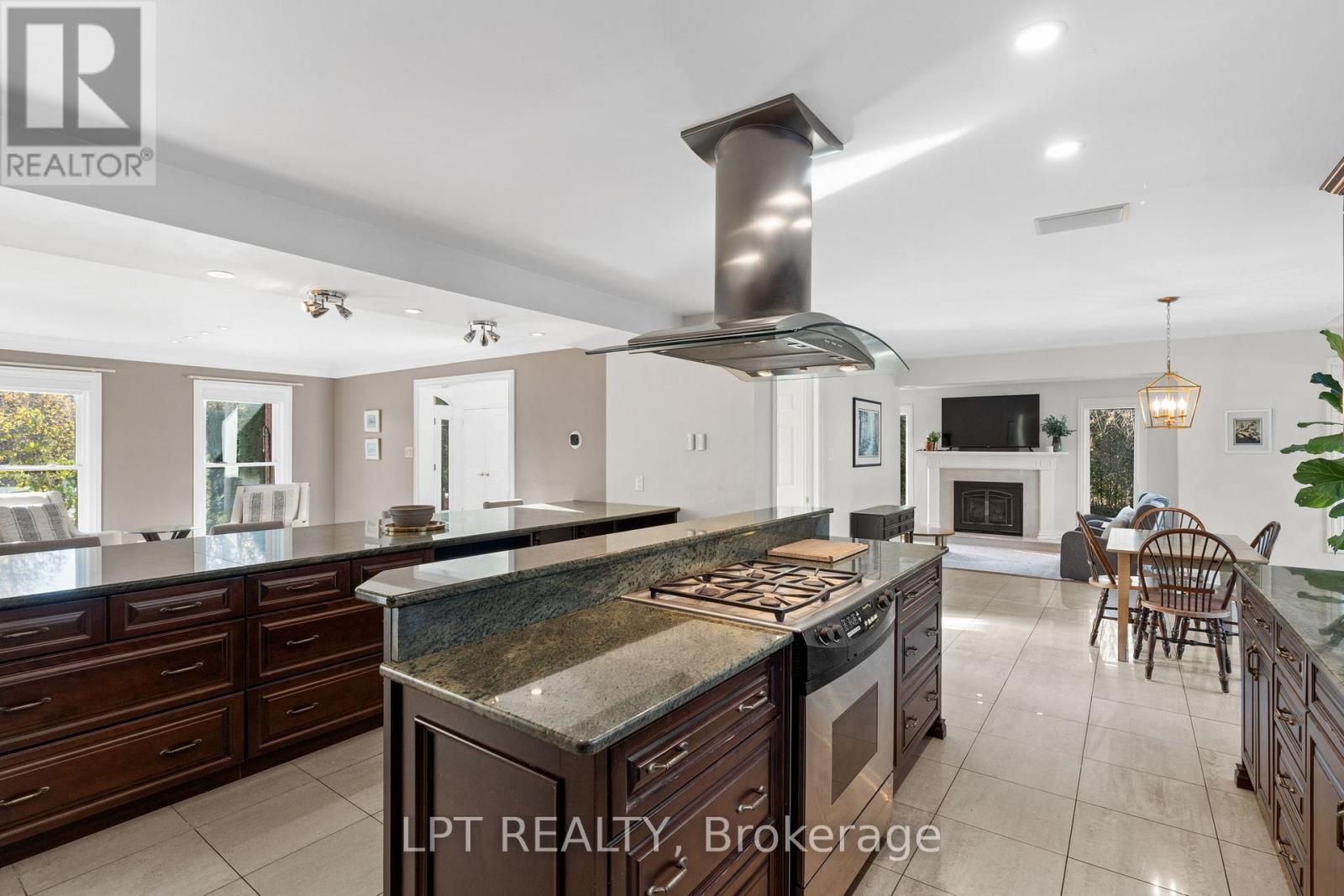 1353 Pelkey Court, Ottawa, Ontario  K4M 1K8 - Photo 10 - X12547470