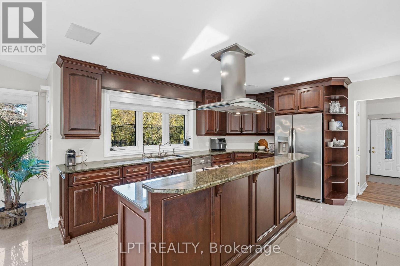 1353 Pelkey Court, Ottawa, Ontario  K4M 1K8 - Photo 9 - X12547470