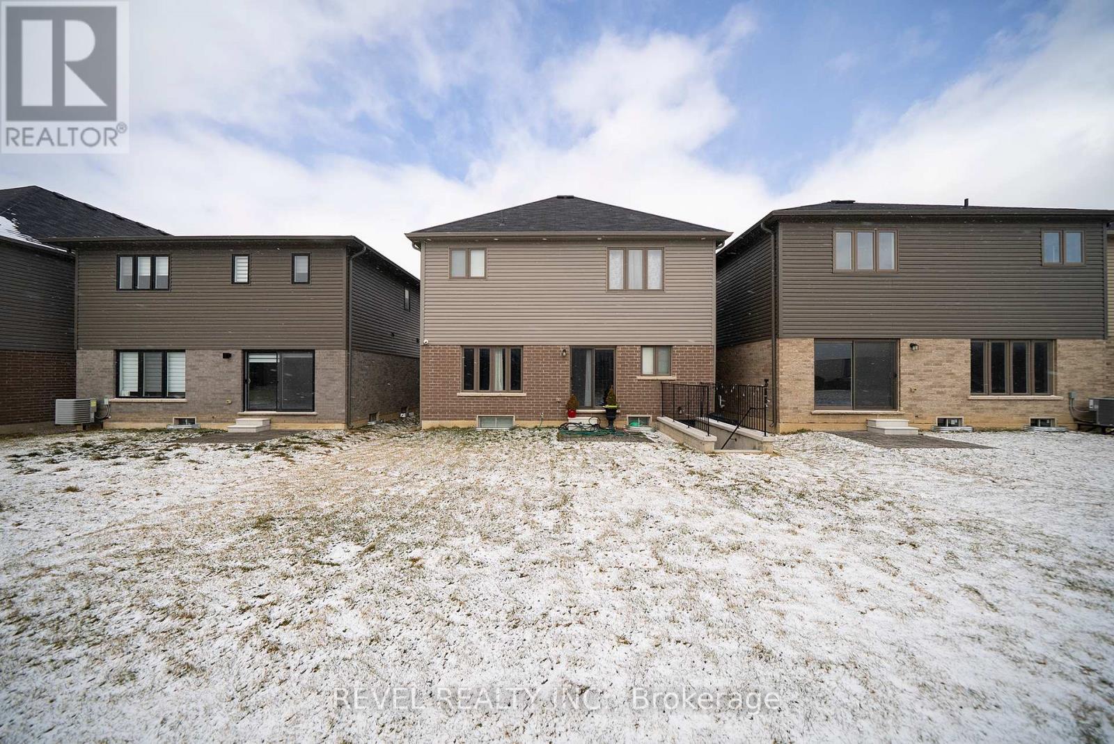 Lower - 31 Mair Avenue, Brantford, Ontario  N3T 0T2 - Photo 2 - X12896026