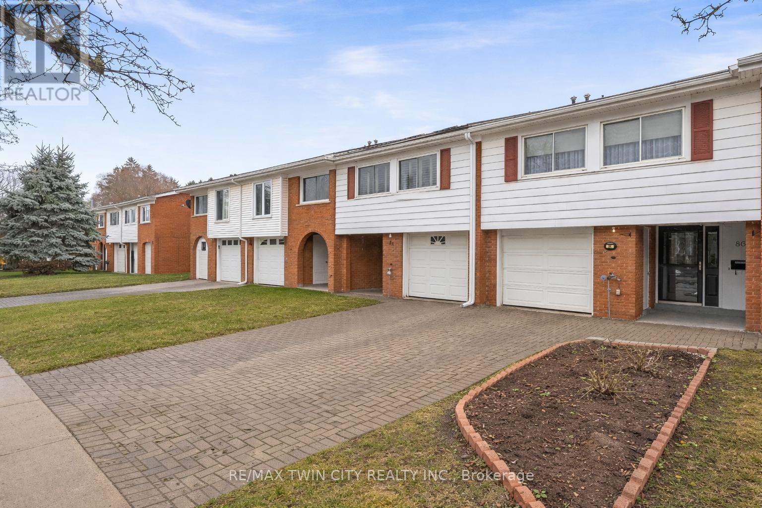 86 Overlea Drive, Kitchener, Ontario  N2M 1T1 - Photo 2 - X12896222