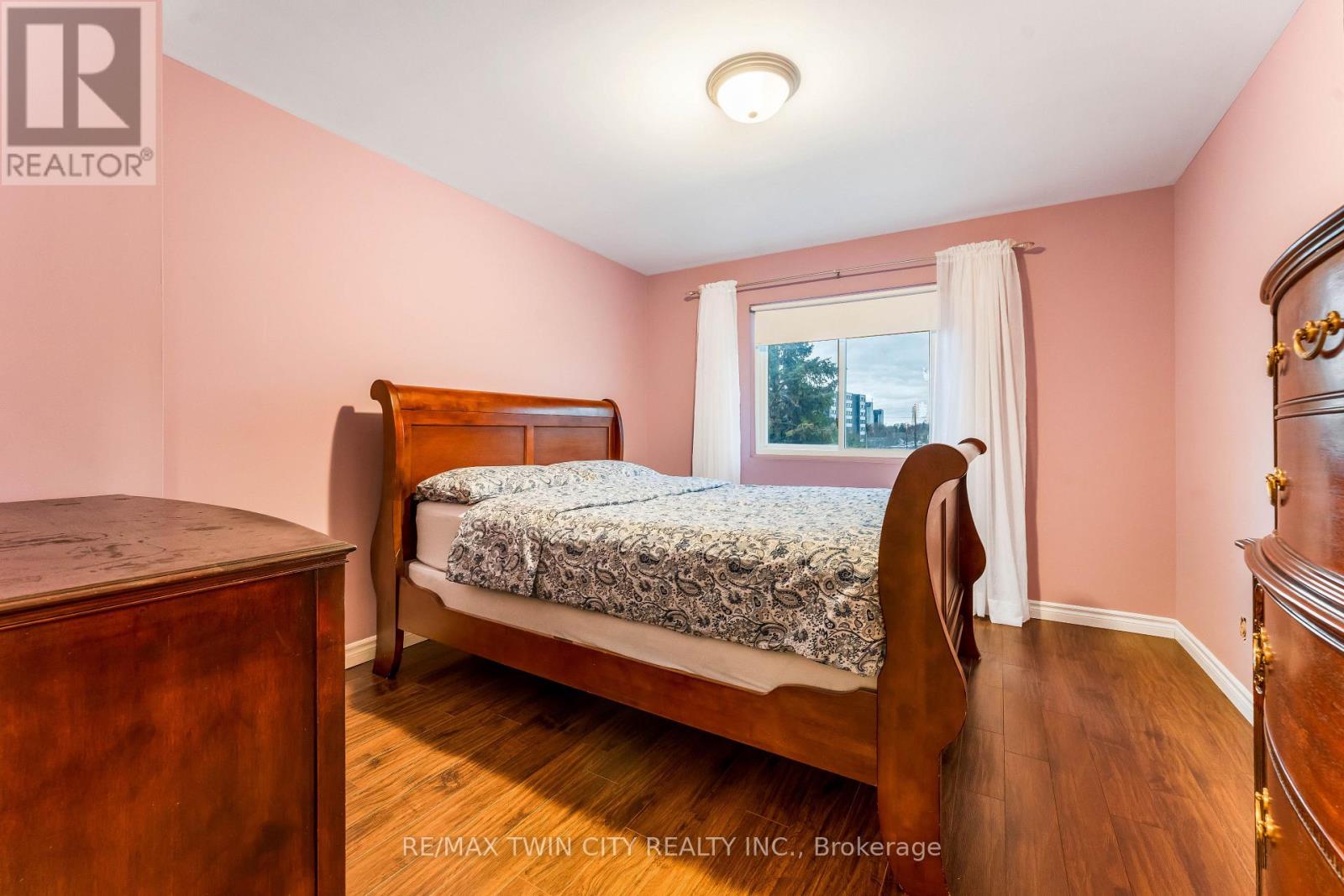 86 Overlea Drive, Kitchener, Ontario  N2M 1T1 - Photo 27 - X12896222
