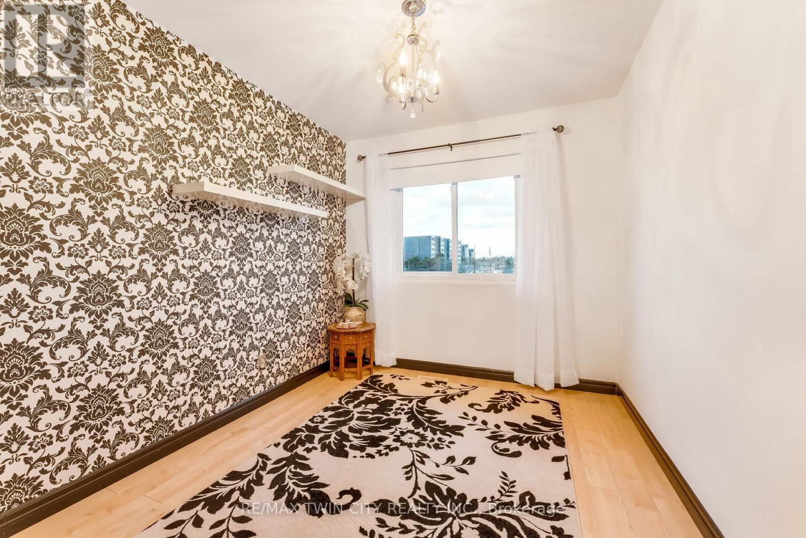 86 Overlea Drive, Kitchener, Ontario  N2M 1T1 - Photo 32 - X12896222