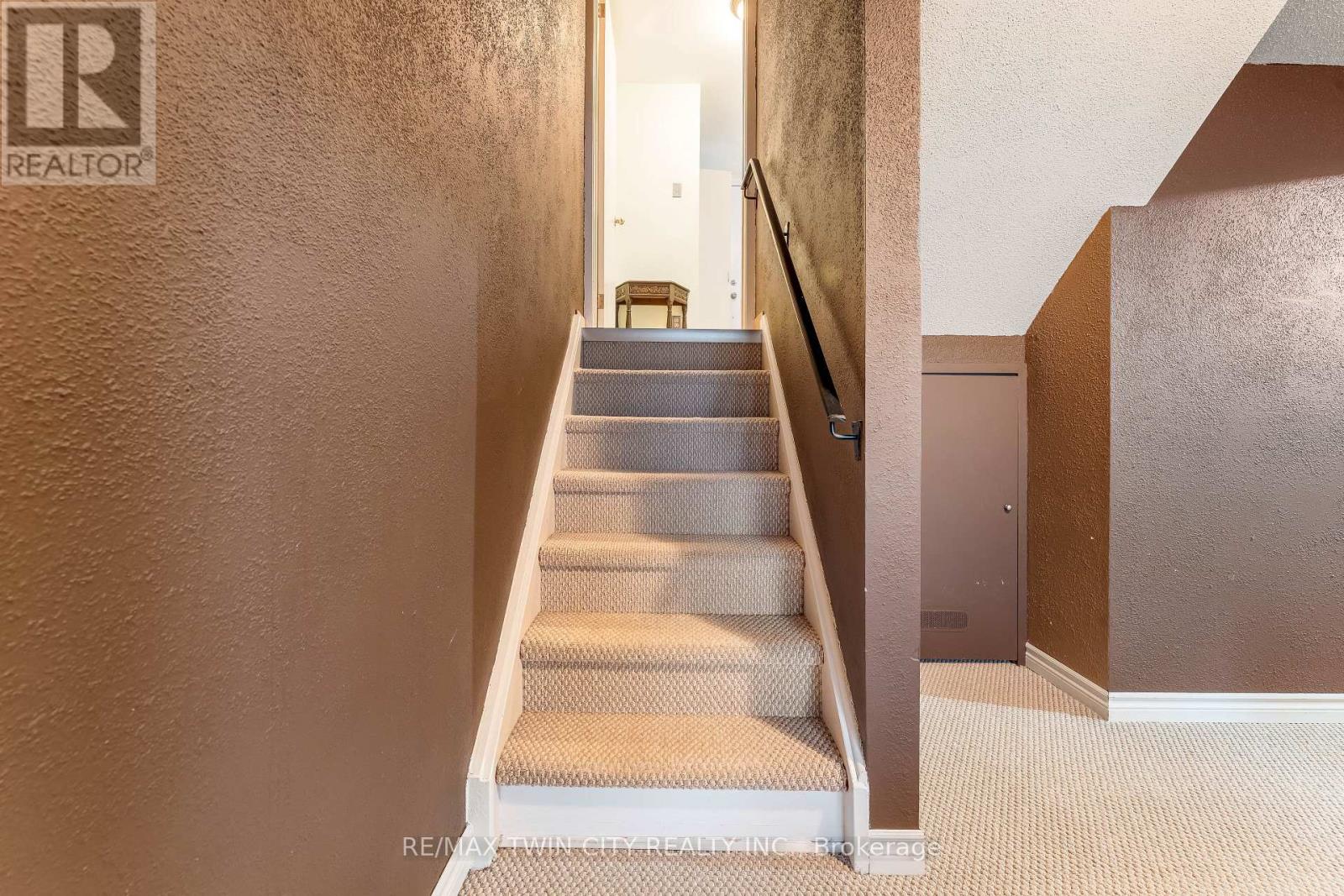 86 Overlea Drive, Kitchener, Ontario  N2M 1T1 - Photo 35 - X12896222