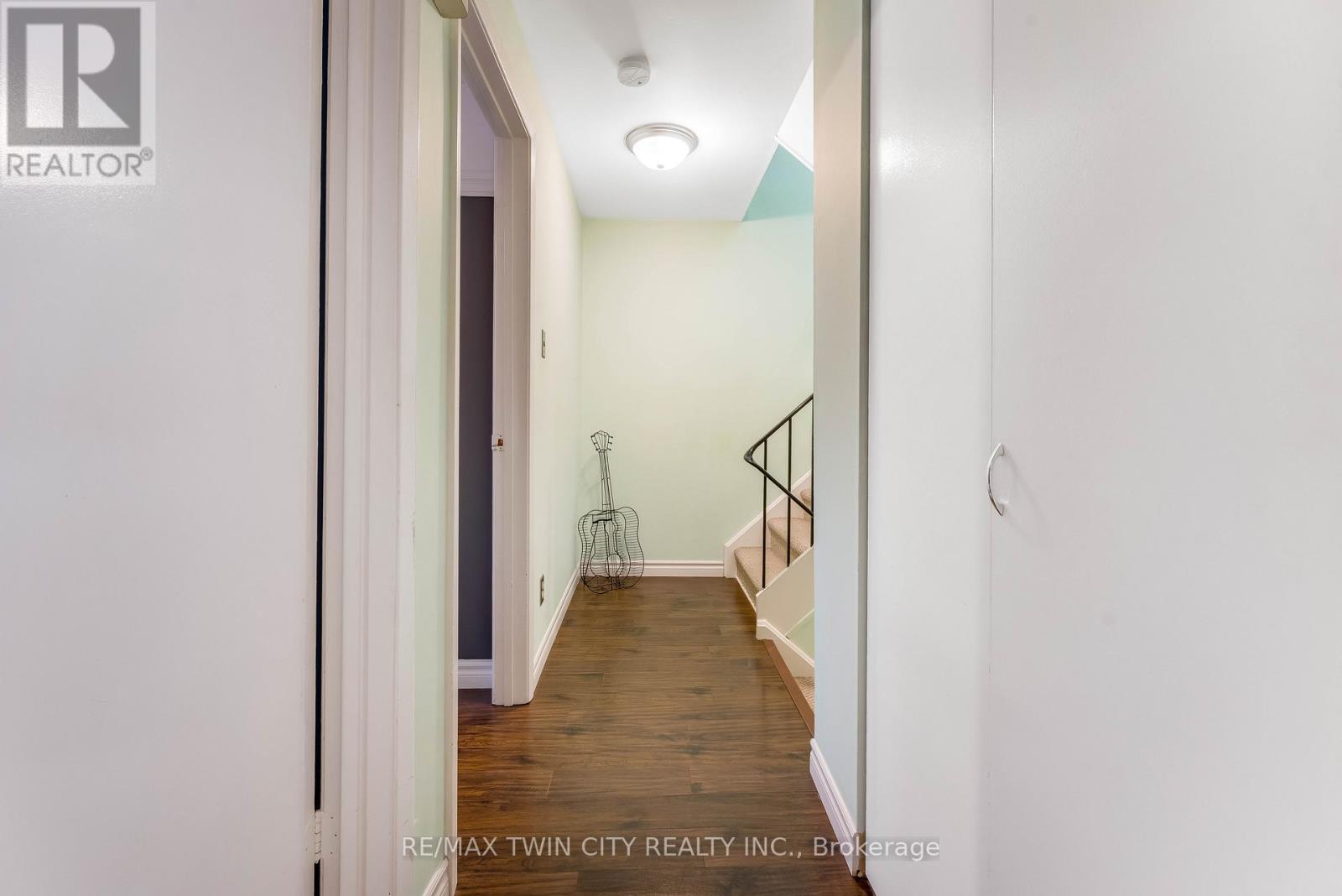 86 Overlea Drive, Kitchener, Ontario  N2M 1T1 - Photo 6 - X12896222