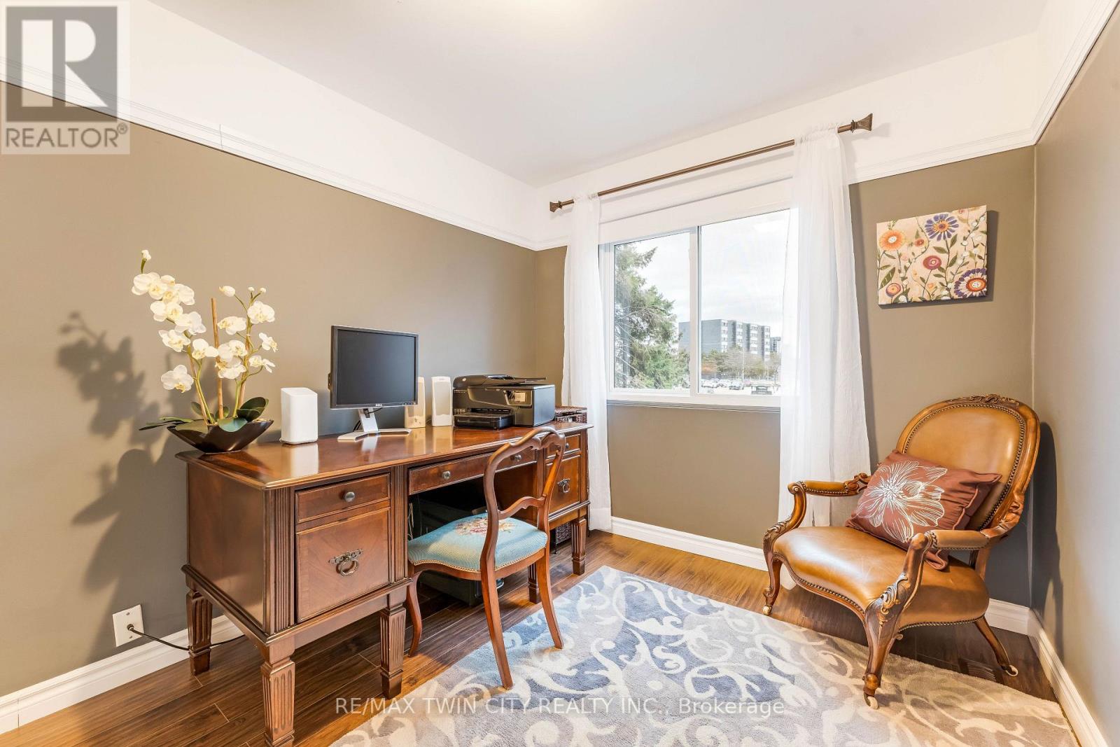 86 Overlea Drive, Kitchener, Ontario  N2M 1T1 - Photo 8 - X12896222