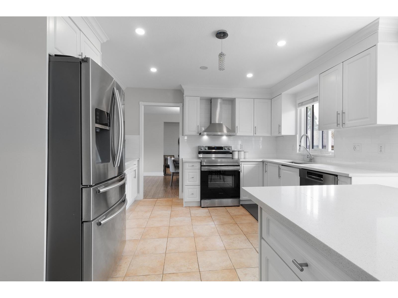 18166 54 Avenue, Surrey, British Columbia  V3S 7Z1 - Photo 9 - R3101052