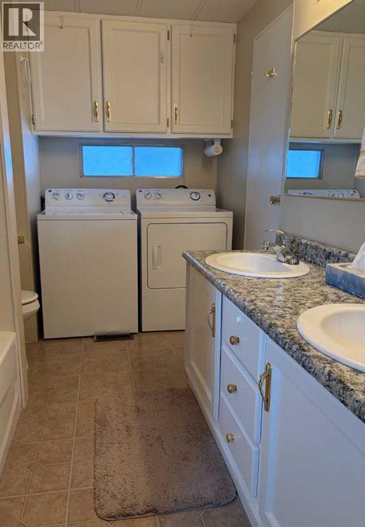 2018 26 Avenue, Bowden, Alberta T0M 0K0 - Photo 13 - A2292699