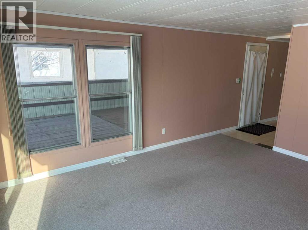 2018 26 Avenue, Bowden, Alberta T0M 0K0 - Photo 7 - A2292699