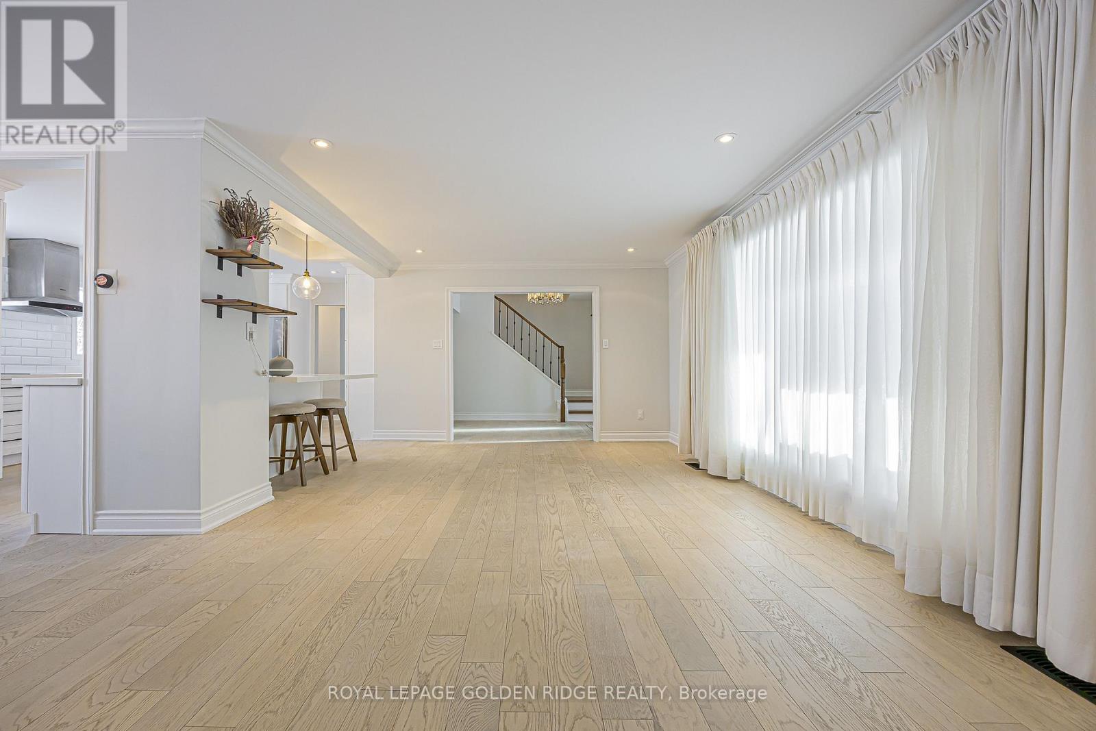 18 Deerpath Road, Toronto (Parkwoods-Donalda), Ontario  M3A 1R5 - Photo 6 - C12830006