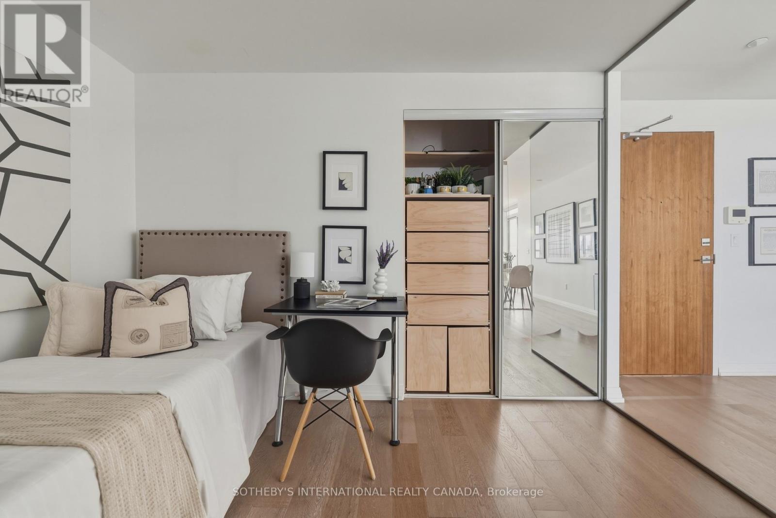 707 - 835 St Clair Avenue W, Toronto (Wychwood), Ontario  M6C 0A8 - Photo 18 - C12895698