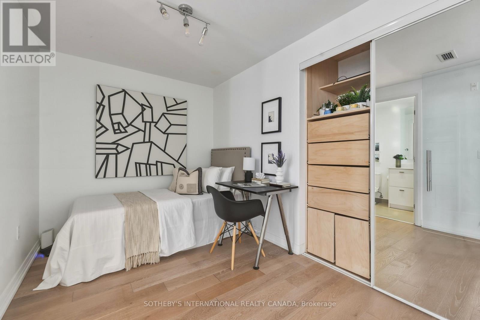 707 - 835 St Clair Avenue W, Toronto (Wychwood), Ontario  M6C 0A8 - Photo 17 - C12895698