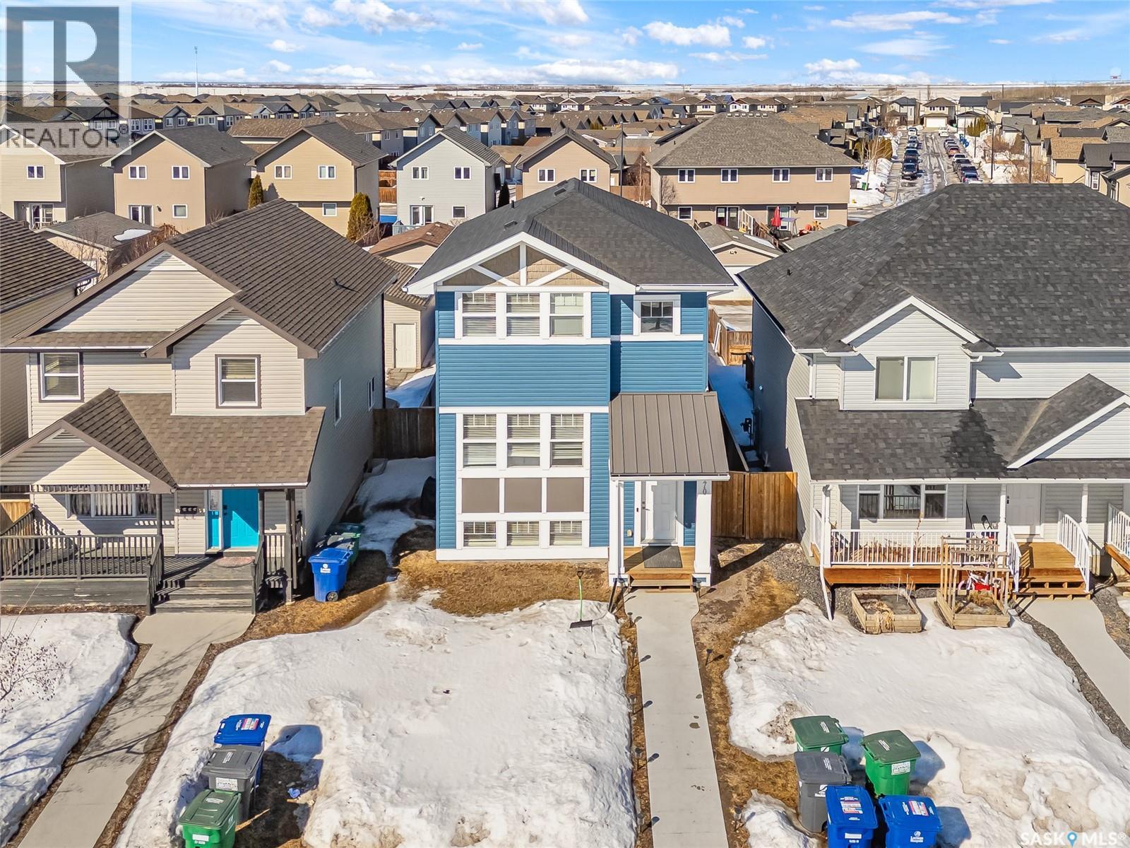 170 East Hampton Boulevard, Saskatoon, Saskatchewan  S7R 0A7 - Photo 3 - SK030708