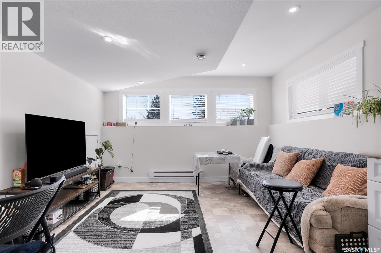 170 East Hampton Boulevard, Saskatoon, Saskatchewan  S7R 0A7 - Photo 33 - SK030708