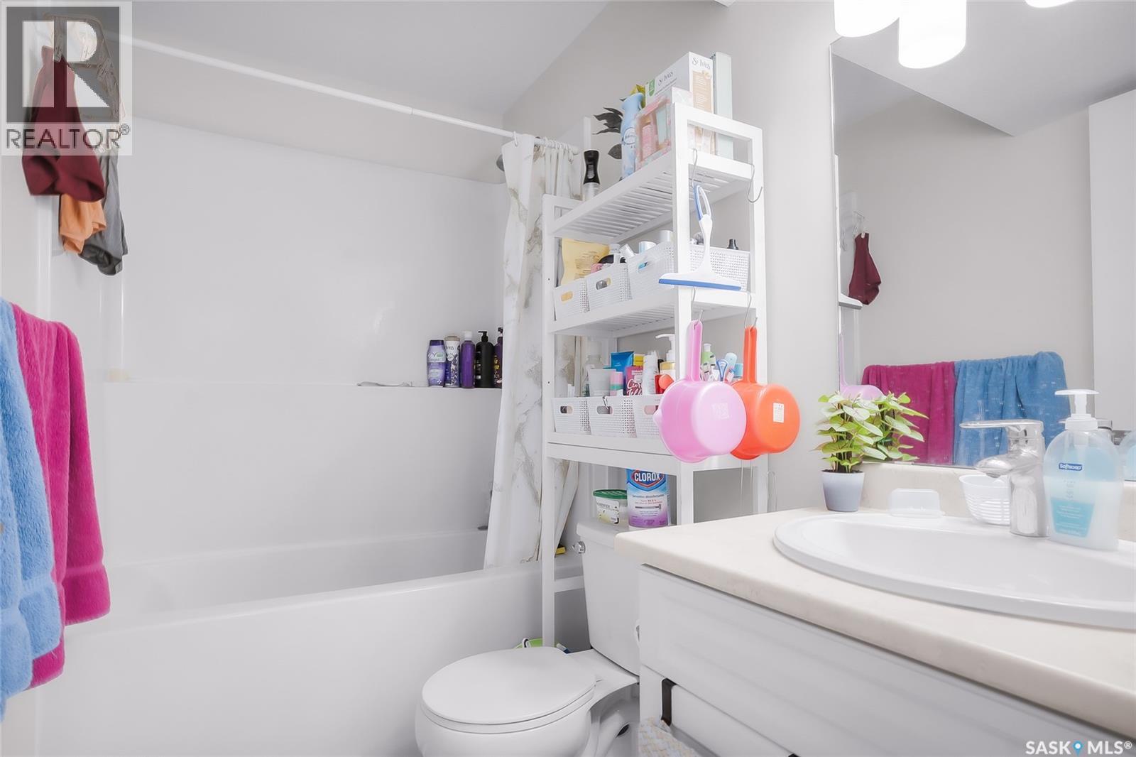 170 East Hampton Boulevard, Saskatoon, Saskatchewan  S7R 0A7 - Photo 37 - SK030708