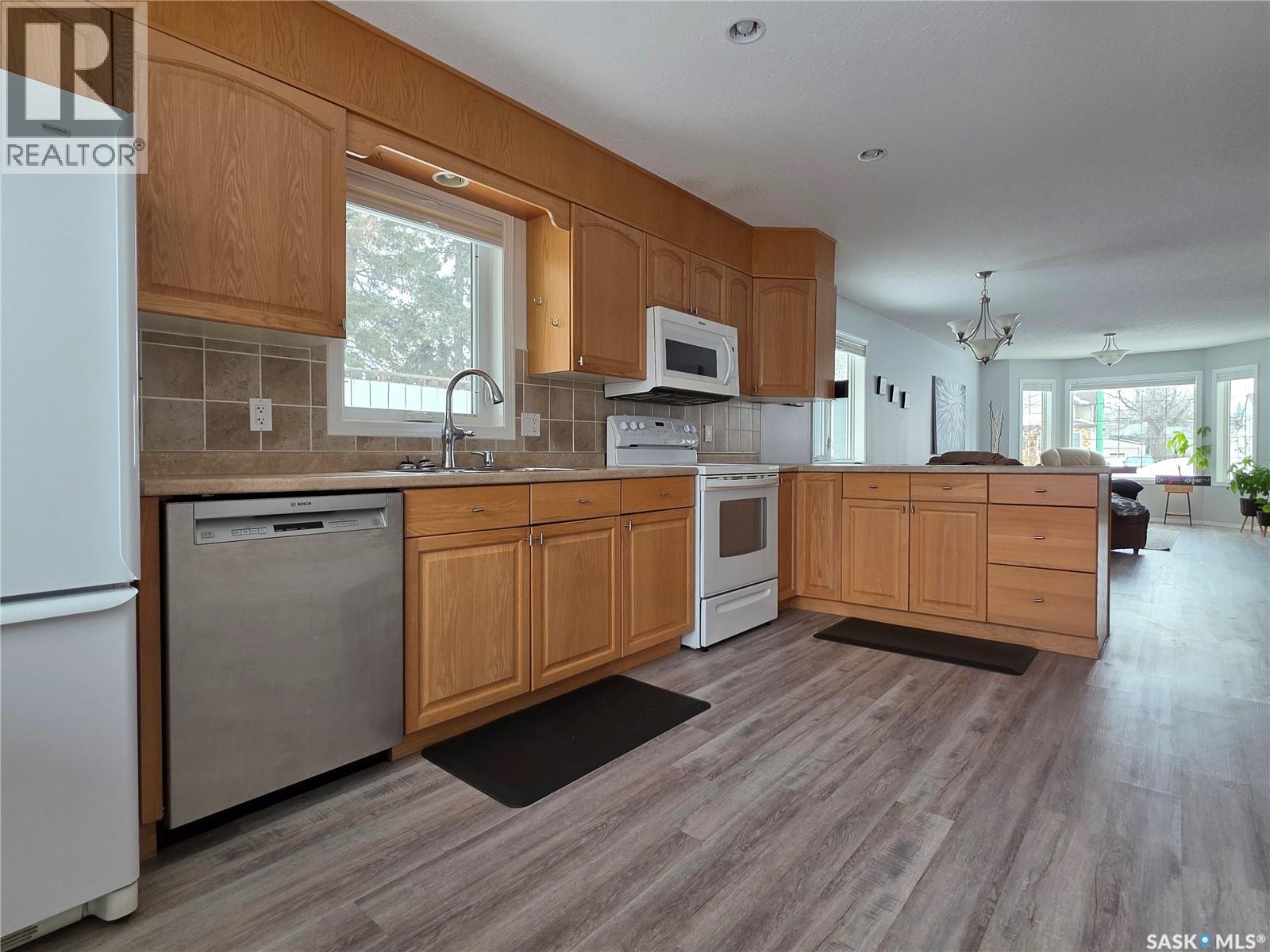 603 Main Street, Melville, Saskatchewan  S0A 2P0 - Photo 13 - SK030701