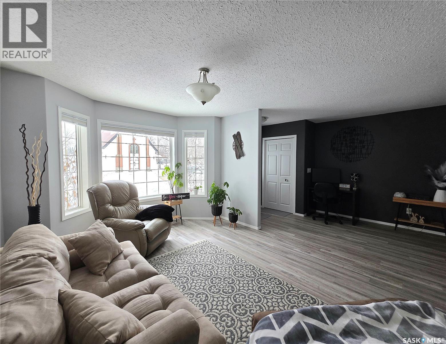 603 Main Street, Melville, Saskatchewan  S0A 2P0 - Photo 7 - SK030701