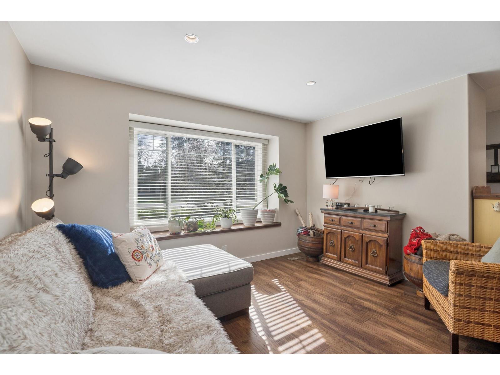 11471 95 Avenue, Delta, British Columbia  V4C 3T3 - Photo 6 - R3100603