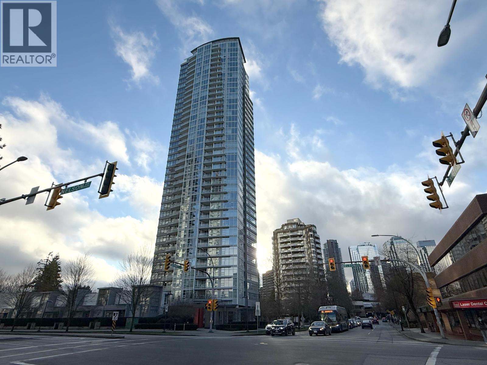 Listing Picture 11 of 13 : 3108 4880 BENNETT STREET, Burnaby / 本拿比 - 魯藝地產 Yvonne Lu Group - MLS Medallion Club Member