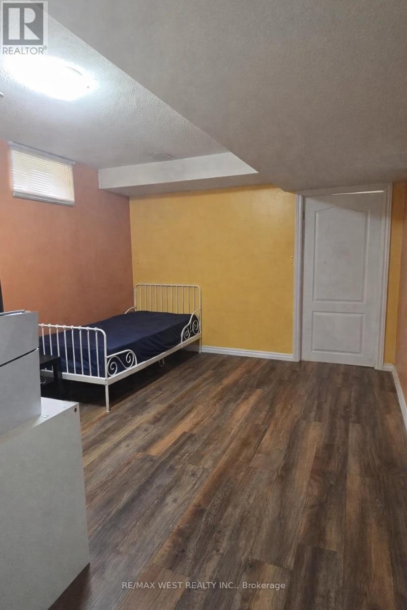 Lower - 126 Earth Star Trail, Brampton, Ontario  L6R 1A7 - Photo 3 - W12867674