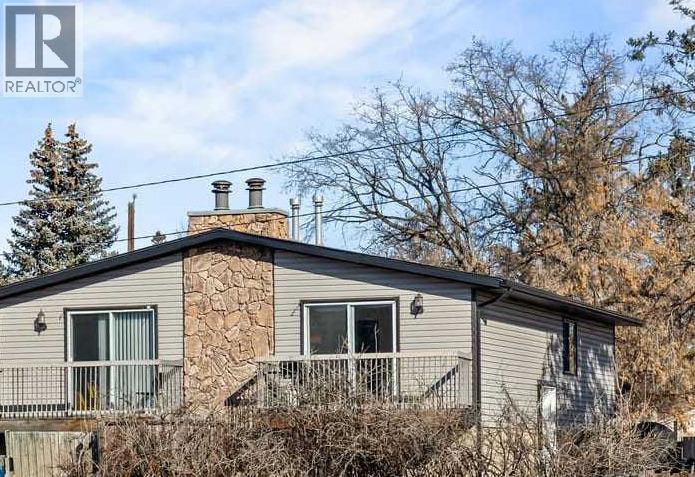 7006a Bowness Road Nw, Calgary, Alberta  T3B 0G4 - Photo 2 - A2292682