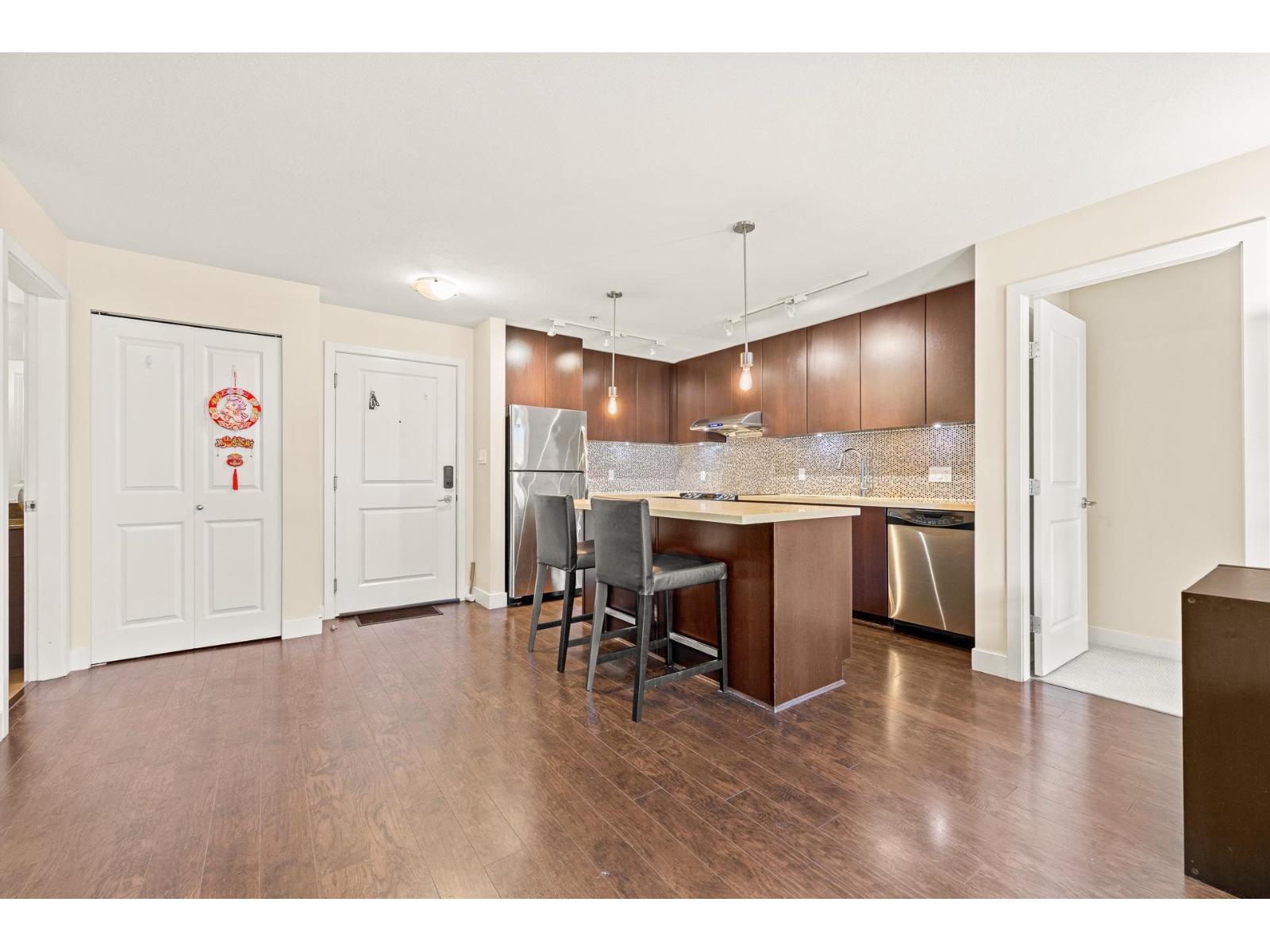 219 15735 Croydon Drive, Surrey, British Columbia  V3Z 2L5 - Photo 12 - R3101097