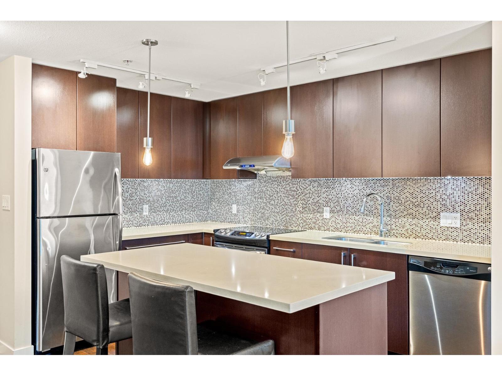 219 15735 Croydon Drive, Surrey, British Columbia  V3Z 2L5 - Photo 13 - R3101097