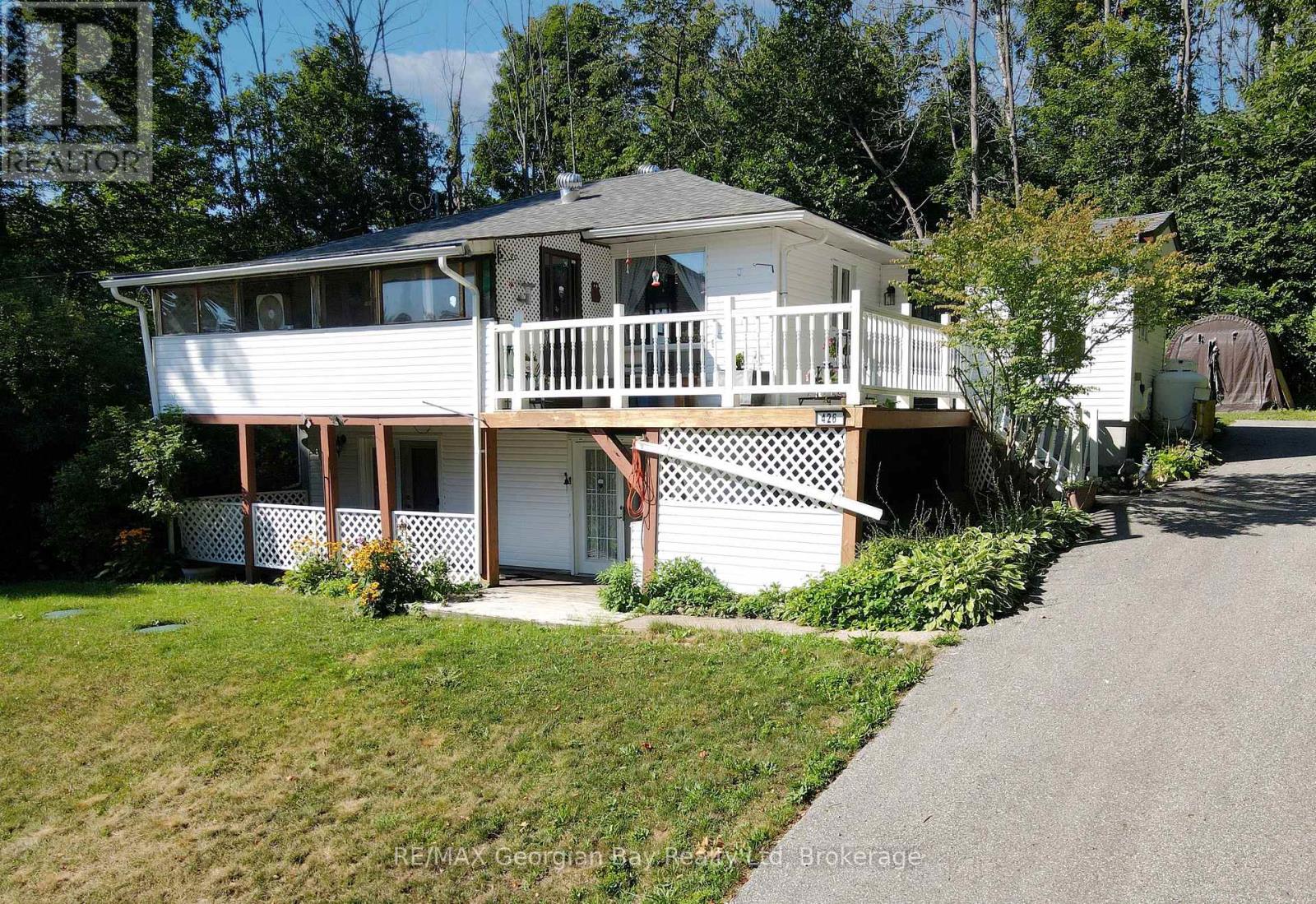 426 DAVID AVENUE, Tay, Ontario