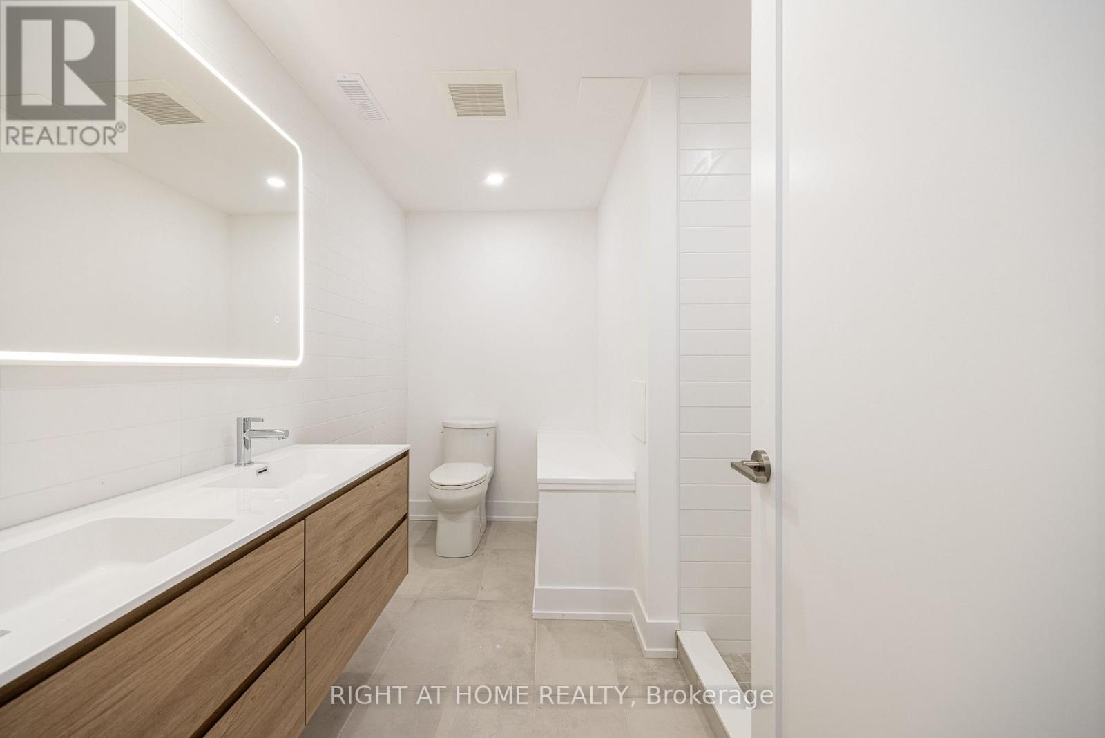 2r-2nd Floor Rear - 550 College Street, Toronto (Palmerston-Little Italy), Ontario  M6G 1B1 - Photo 12 - C12895450