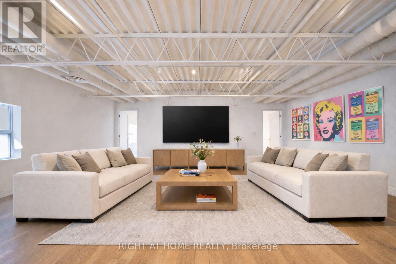 2r-2nd Floor Rear - 550 College Street, Toronto (Palmerston-Little Italy), Ontario  M6G 1B1 - Photo 8 - C12895450