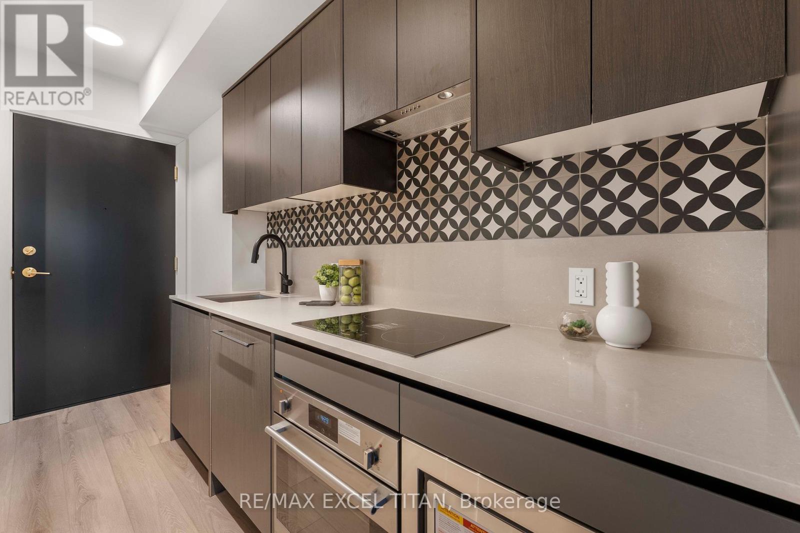 612 - 5 Lakeview Avenue, Toronto (Trinity-Bellwoods), Ontario  M6J 0H3 - Photo 10 - C12895632