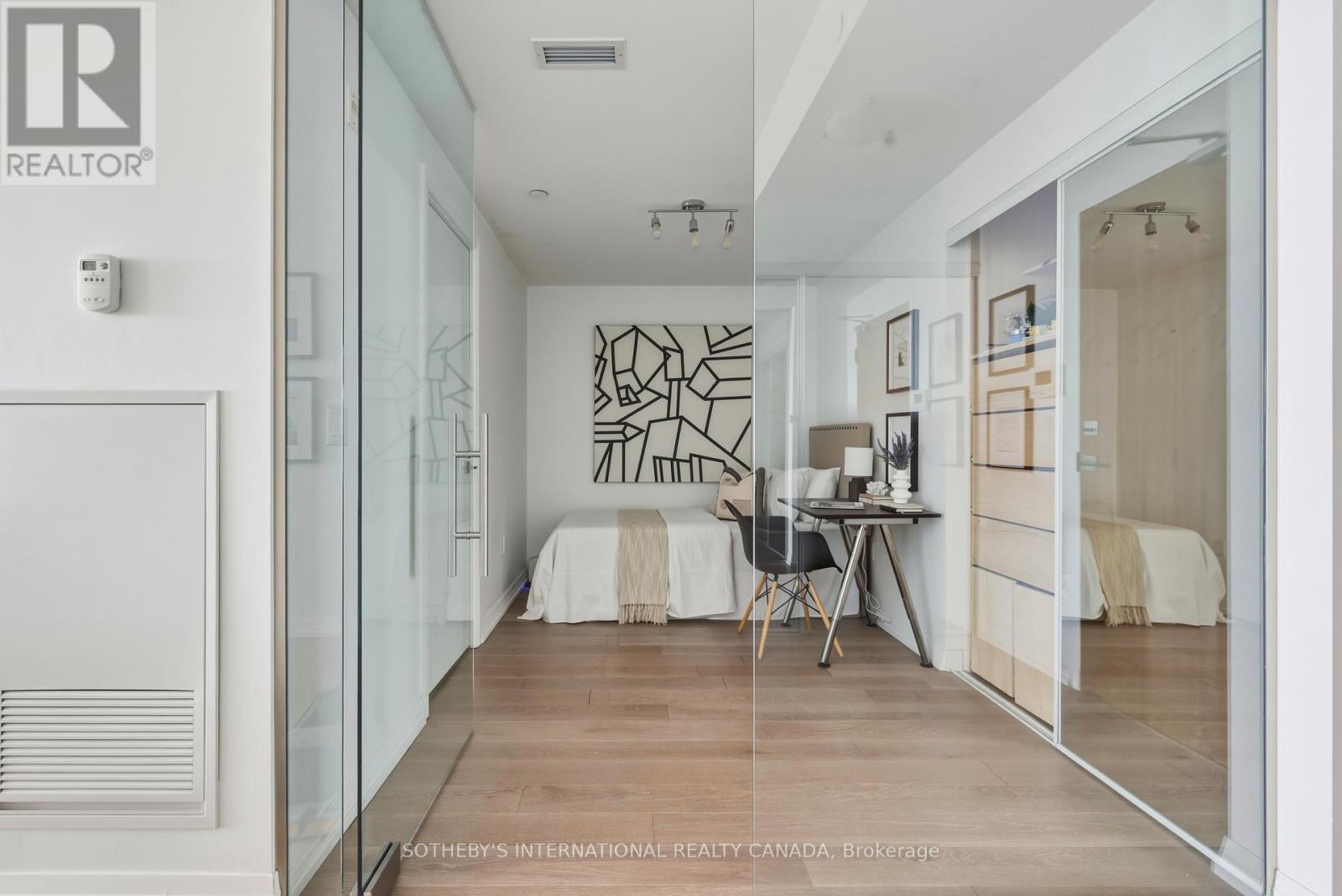 707 - 835 St Clair Avenue W, Toronto (Wychwood), Ontario  M6C 0A8 - Photo 19 - C12895698