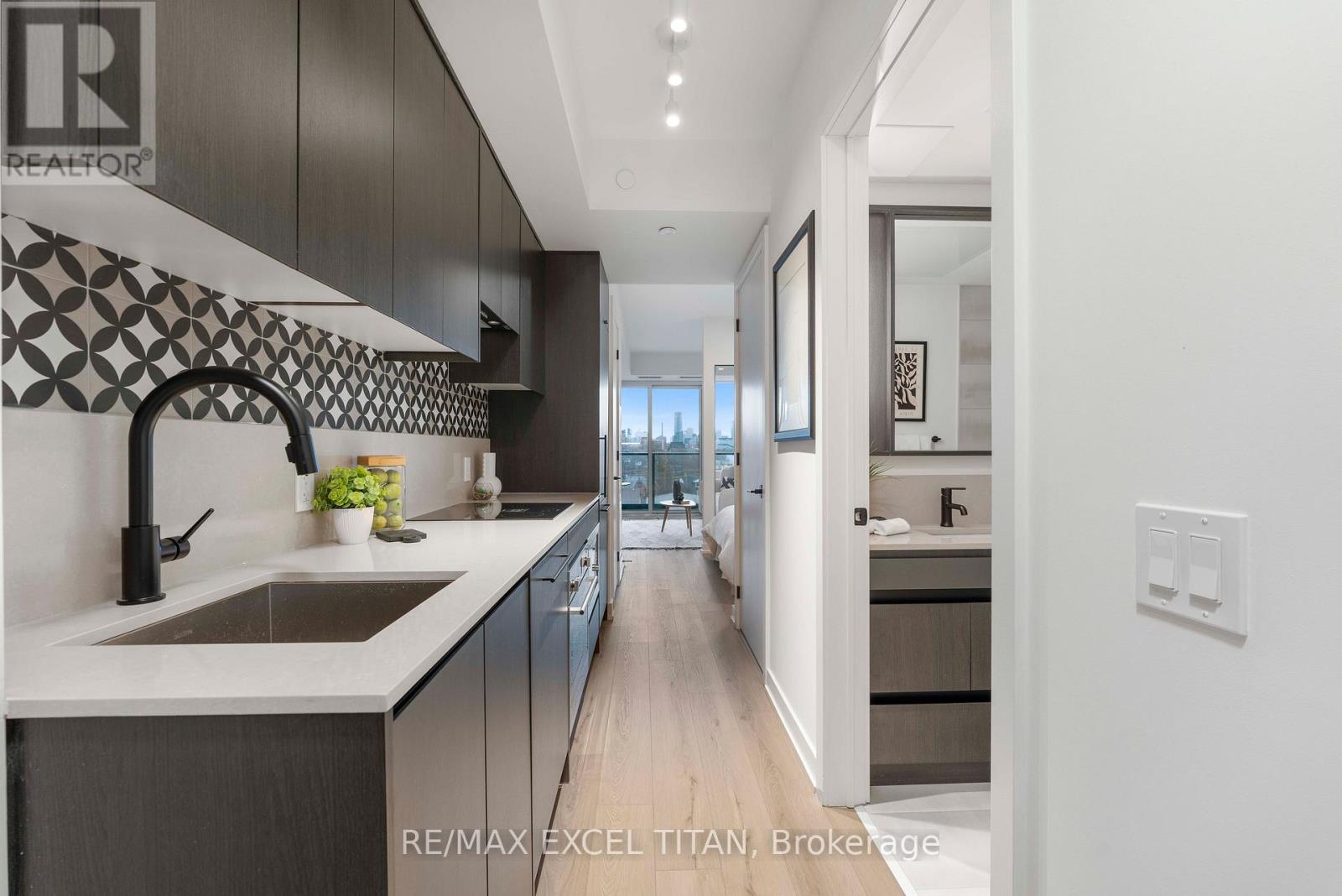 612 - 5 Lakeview Avenue, Toronto (Trinity-Bellwoods), Ontario  M6J 0H3 - Photo 7 - C12895632