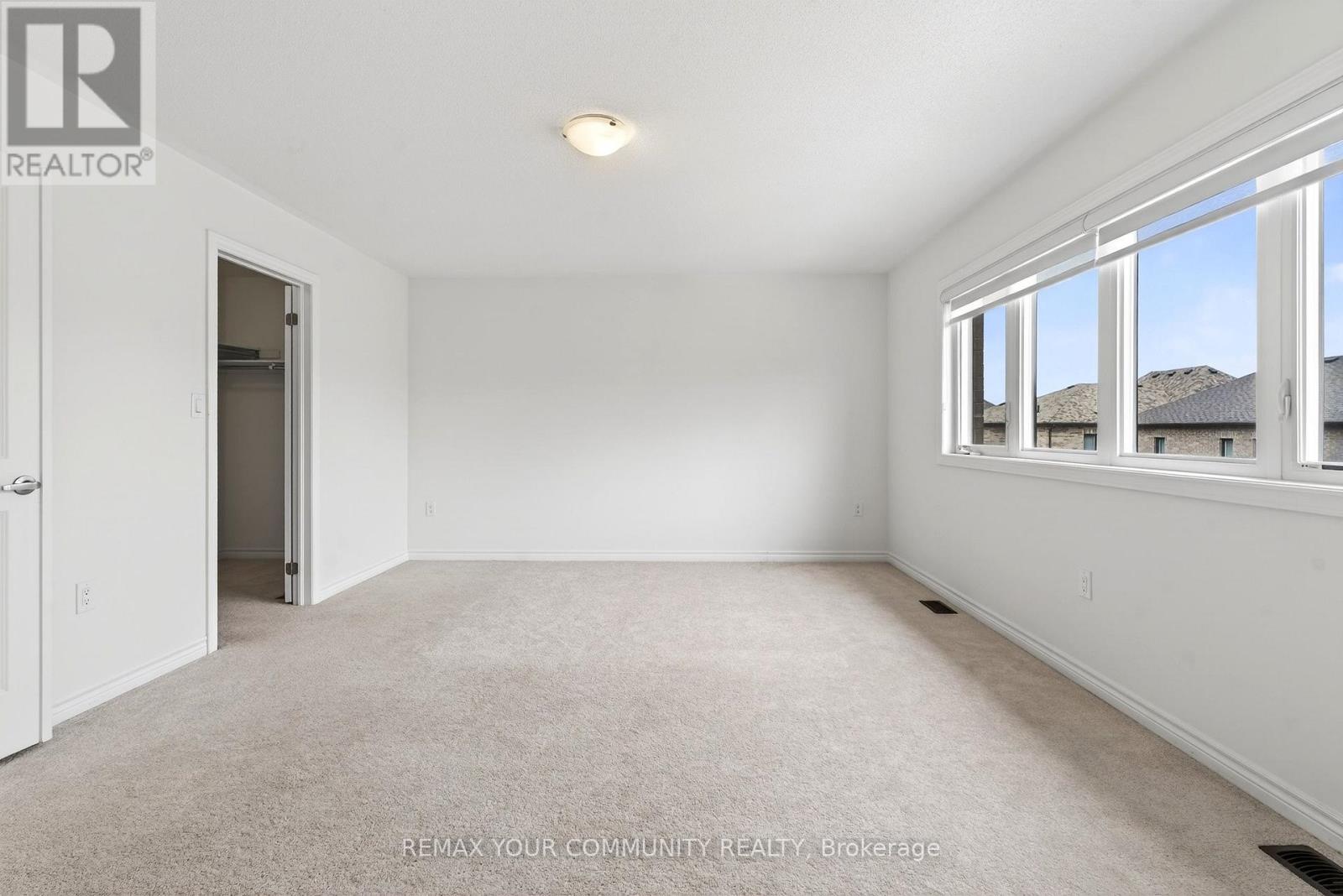 5 Valleo Street, Georgina (Keswick North), Ontario  L4P 0J8 - Photo 23 - N12893354